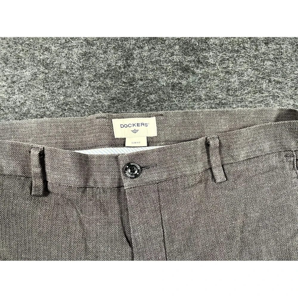 Dockers Chino Pants Mens 36x32‎ Gray Herringbone Slim Fit Stretch Flat Front